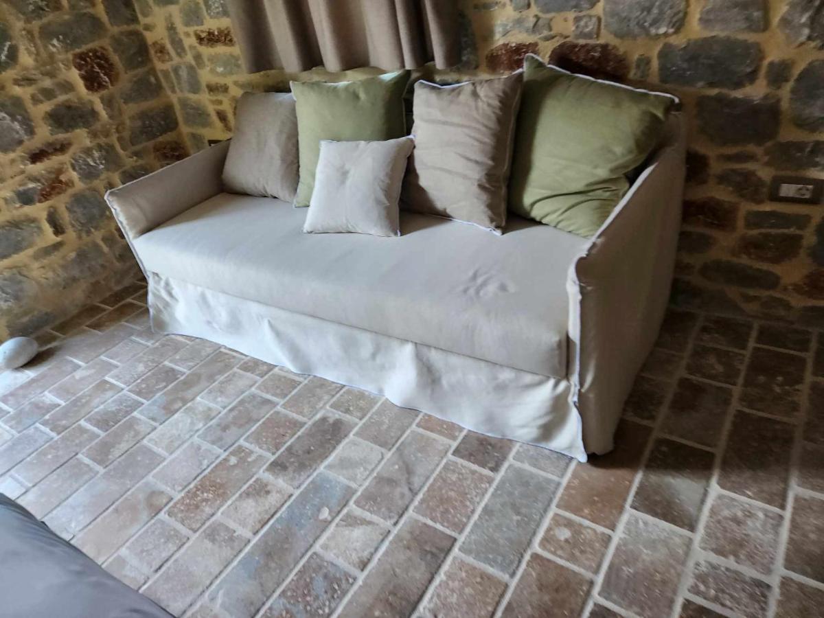 Arapis Rooms & Suites Ájosz Kiprianósz Kültér fotó