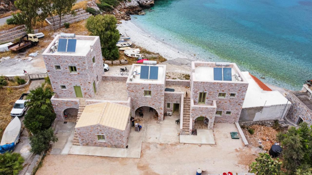 Arapis Rooms & Suites Ájosz Kiprianósz Kültér fotó