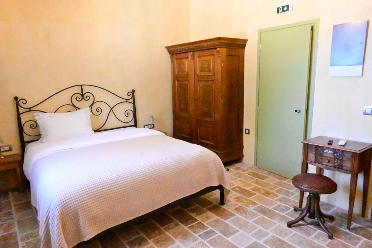 Arapis Rooms & Suites Ájosz Kiprianósz Kültér fotó