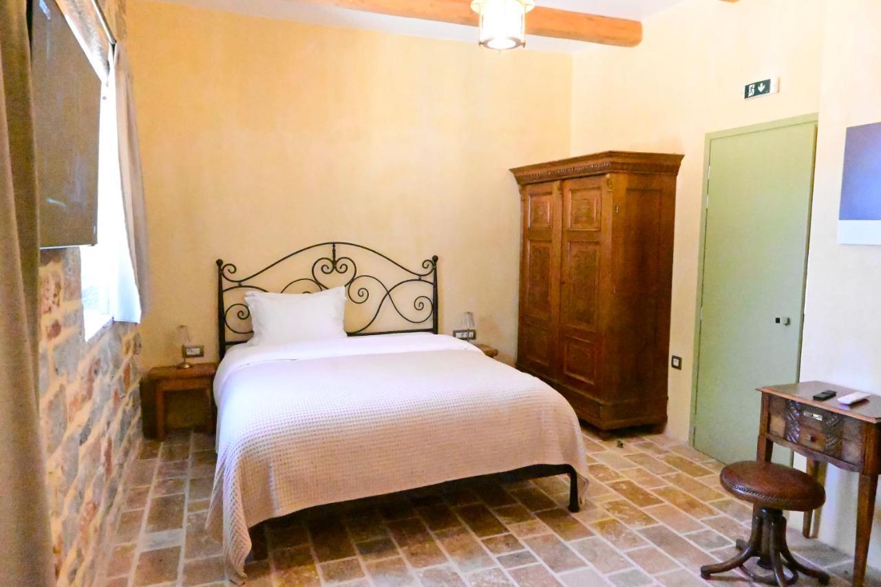 Arapis Rooms & Suites Ájosz Kiprianósz Kültér fotó