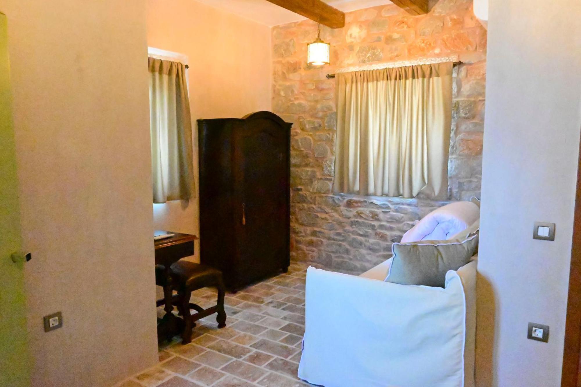 Arapis Rooms & Suites Ájosz Kiprianósz Kültér fotó