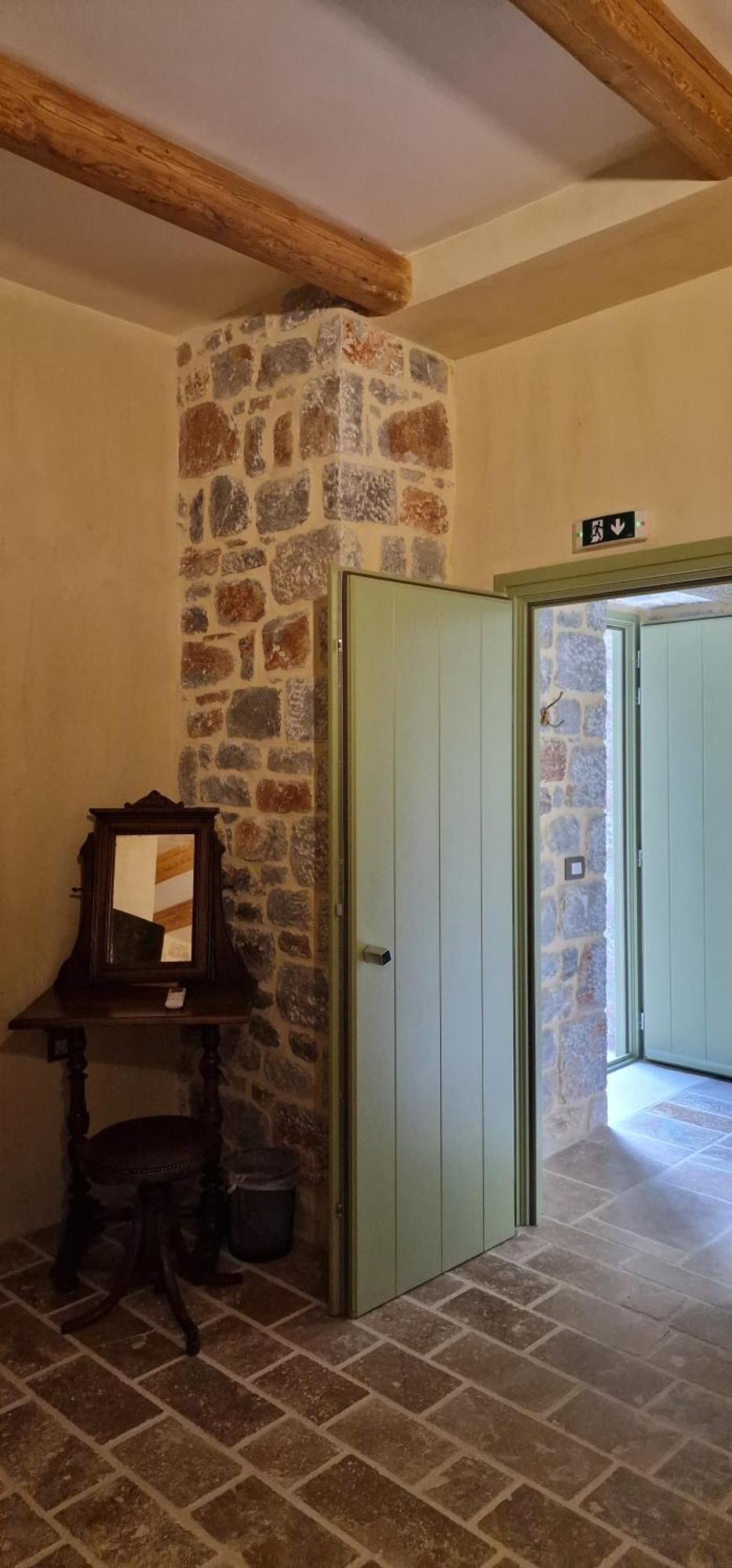 Arapis Rooms & Suites Ájosz Kiprianósz Kültér fotó